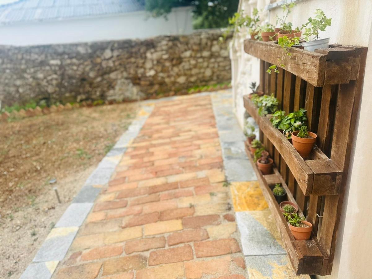 Villa Vista Himare Exterior photo